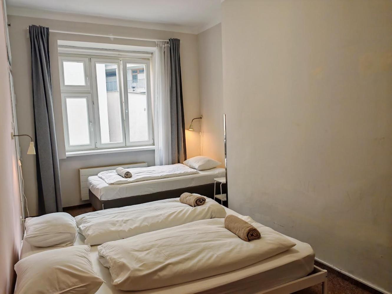 Apartamento In Zizkov -301-